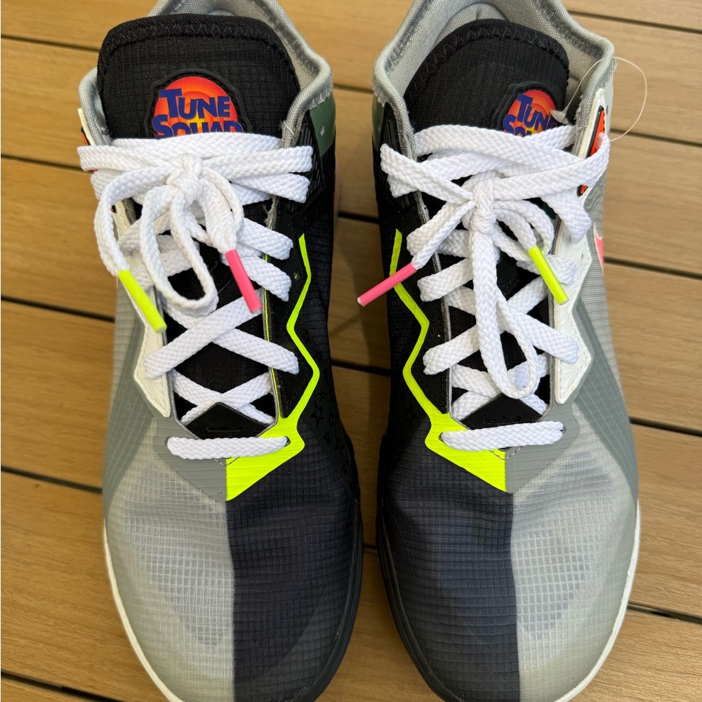 Nike LeBron 18 Space Jam-Tune Squad Low-Top Basketball Shoes. Men’s size 8.